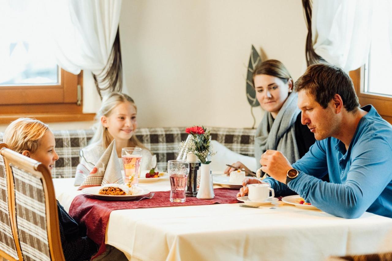 Hotel Mittagskogel Pitztal Санкт-Леонхард-им-Пицталь Экстерьер фото